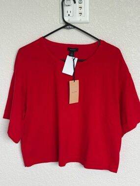 NWT Halogen Red Women’s short sleeved sweater tee.
